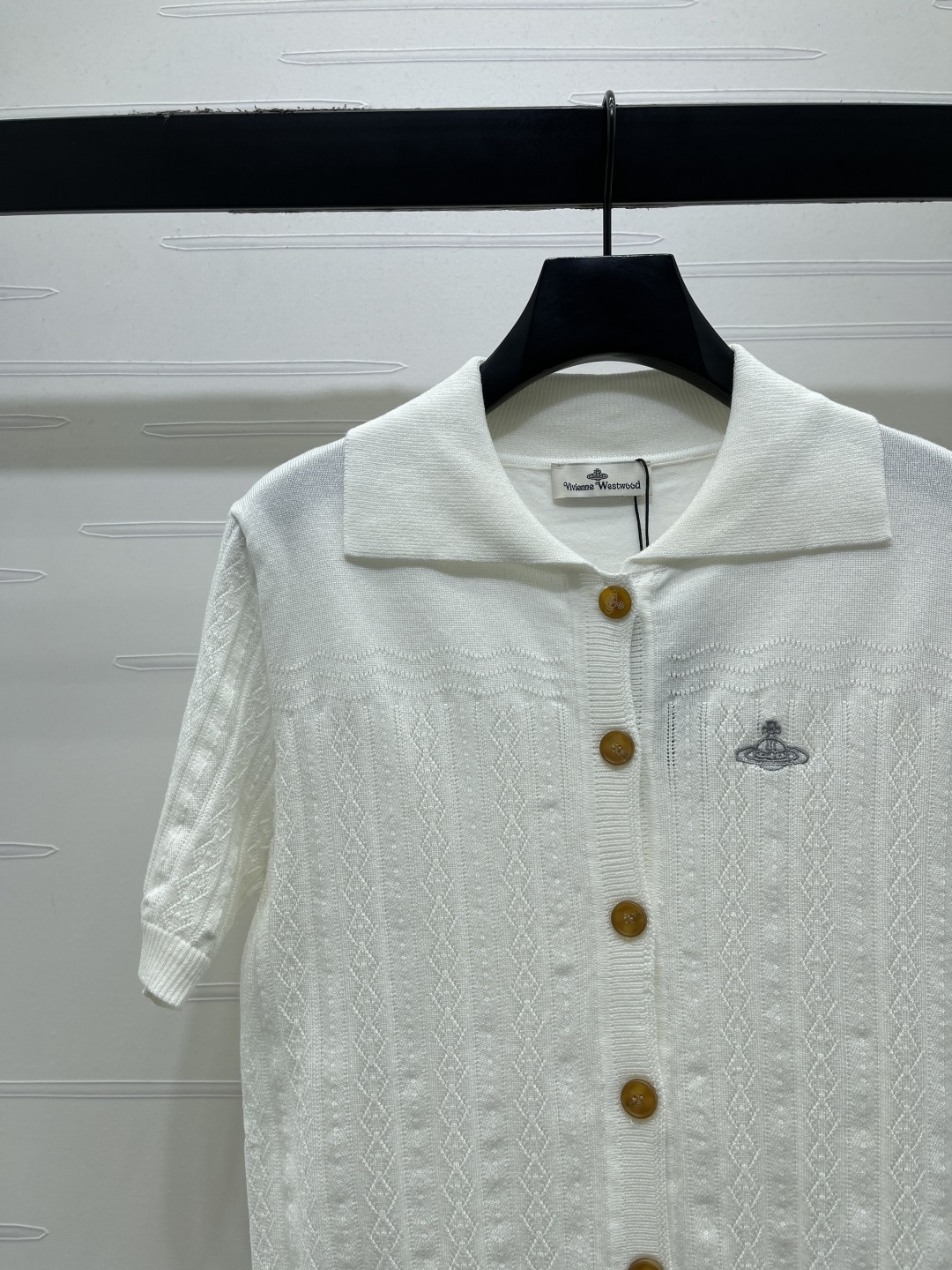 Women's short sleeves